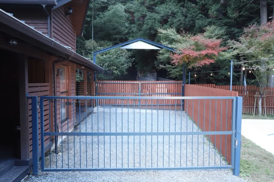 ゲート全景
